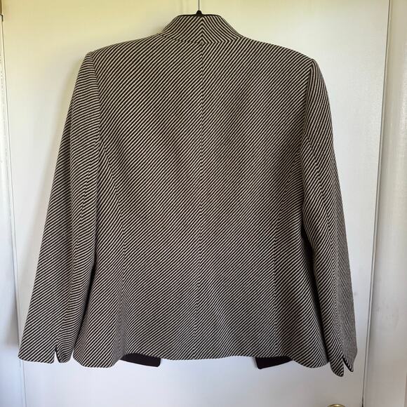 Tahari ASL Brown Cream Herringbone Striped Open Front Blazer Jacket Size 8 - Picture 2 of 9